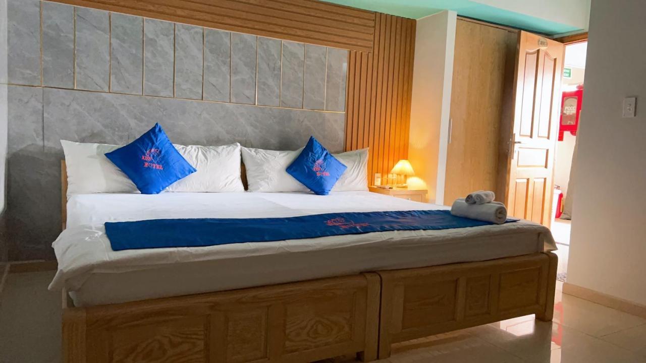 Kiss Hotel Tan Binh Ho Chi Minh City Exterior photo