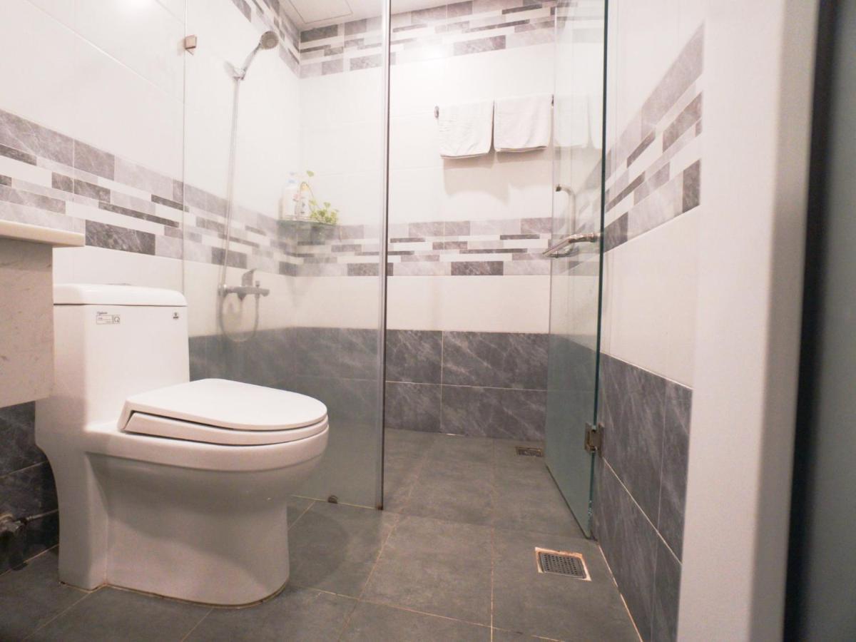 Kiss Hotel Tan Binh Ho Chi Minh City Exterior photo